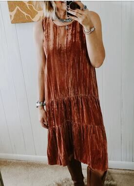 NWT Mystree The Deanie Velvet Midi Tiered Dress size S Whimsical
